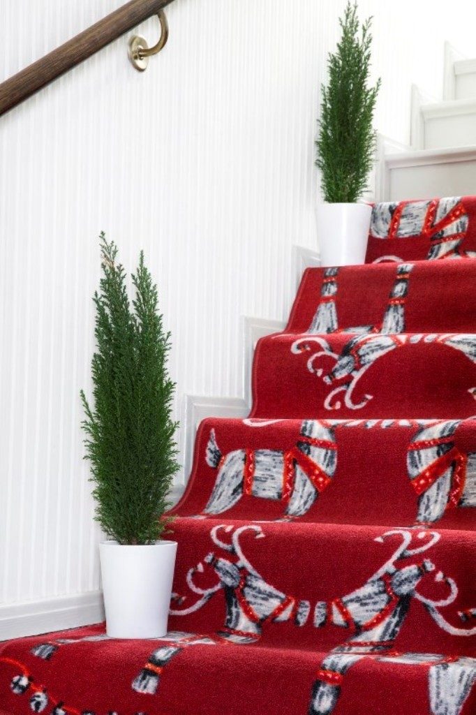 ideas-para-decorar-las-escaleras-en-esta-navidad